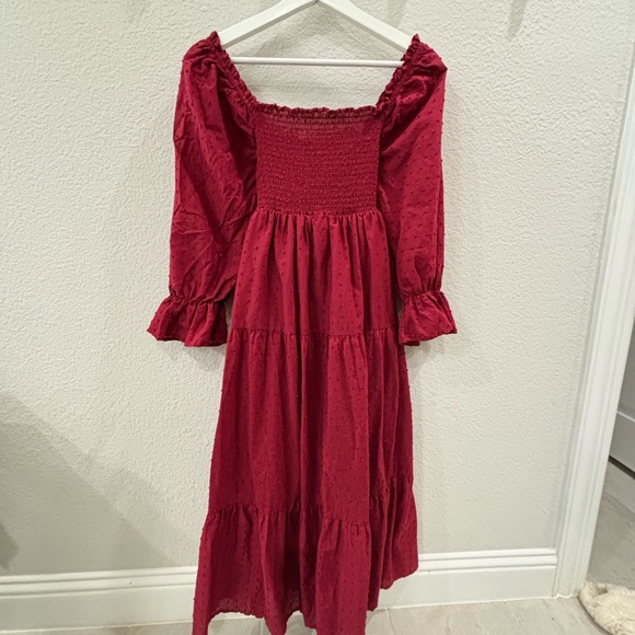Elegant Red Long Sleeve Dress - Picture 1 of 3